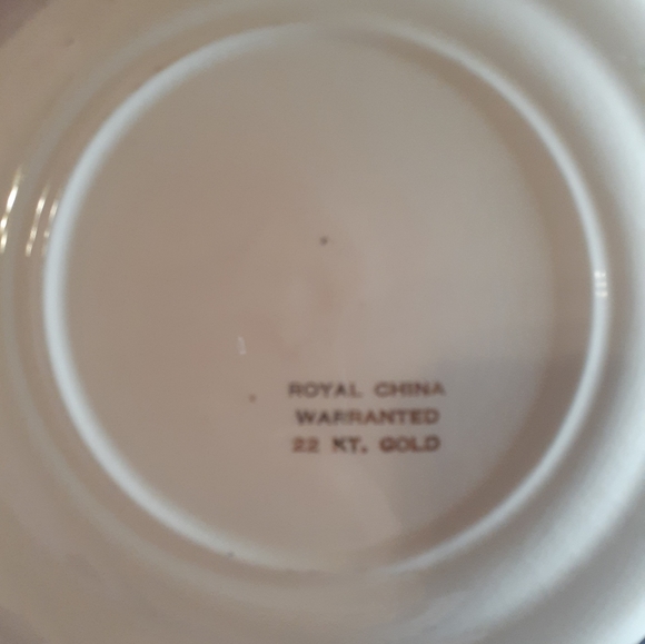 EXQUISITE VTG Imperial 22K Gold Gilded Sabin China 8" Salad Plates Set of 8. - Picture 5 of 7